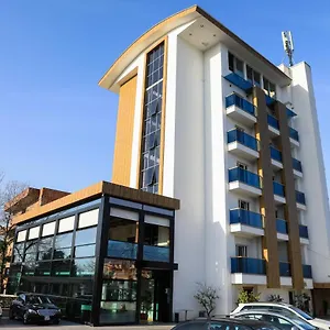 Hotel White Dream, Tirana